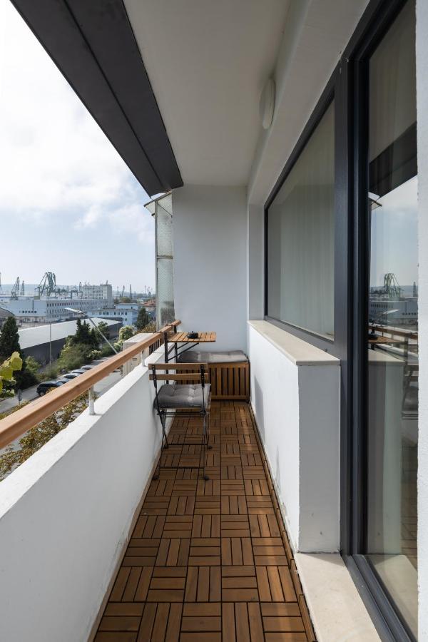 Topaz Beachfront Apartment Βάρνα Εξωτερικό φωτογραφία